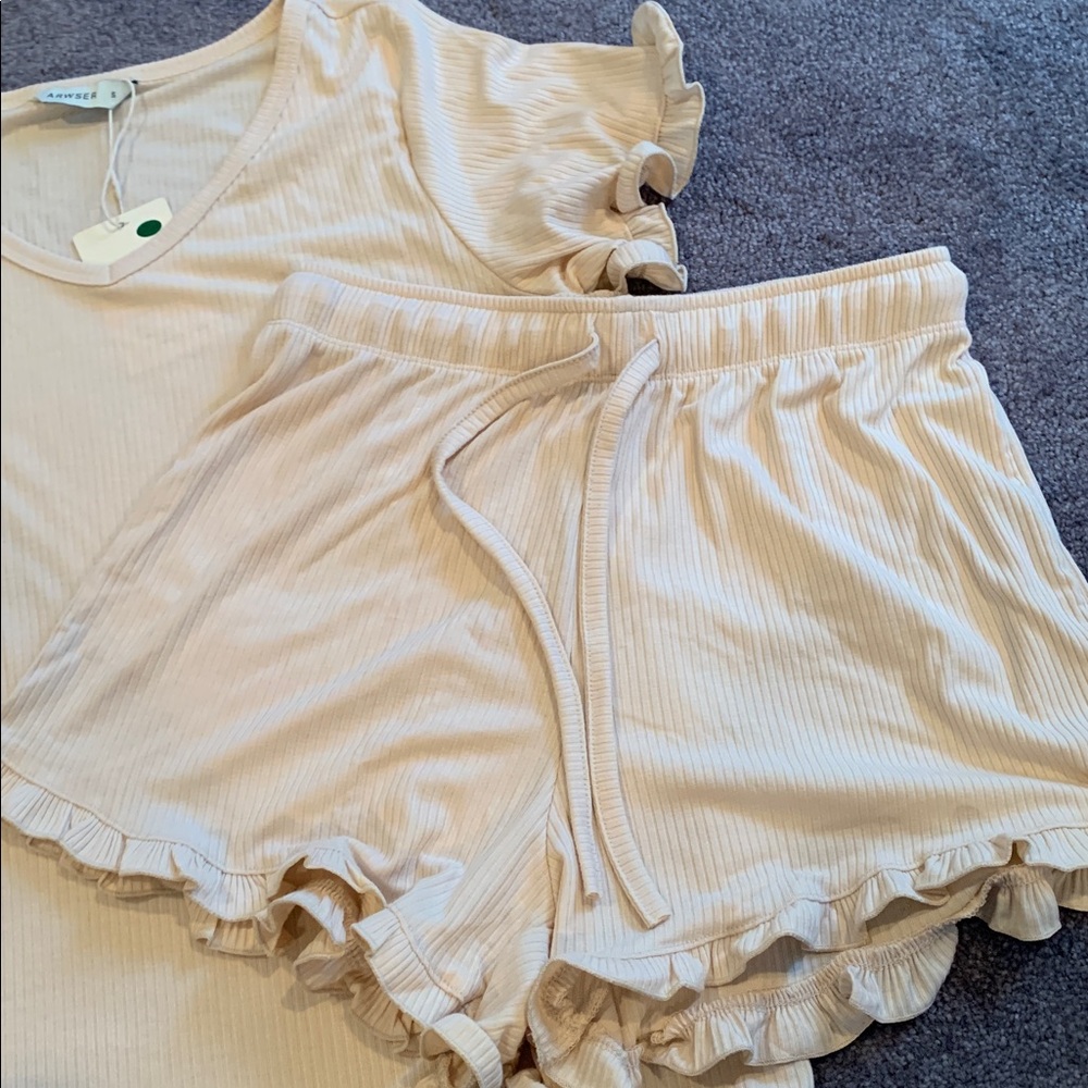 Cream Ruffle Pajama Set - Picture 2 of 3
